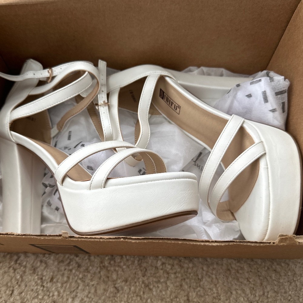 IDIFU Women's Platform Chunky High Heels